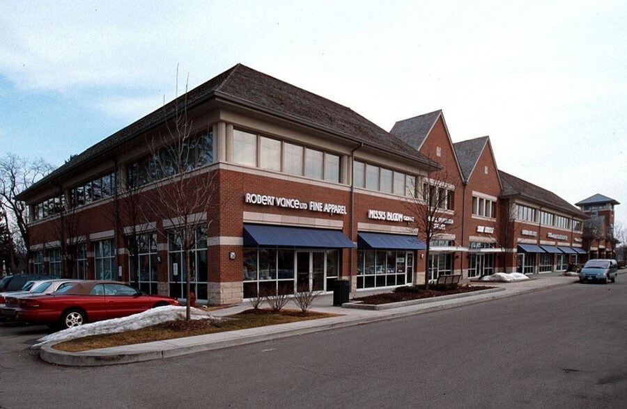 200 Village Green Dr, Lincolnshire, IL à louer - Photo du bâtiment - Image 2 de 8