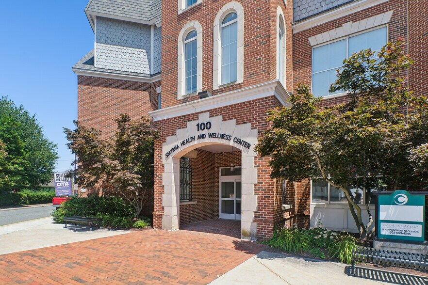 100 S Main St, Smyrna, DE à vendre - Photo du bâtiment - Image 3 de 4