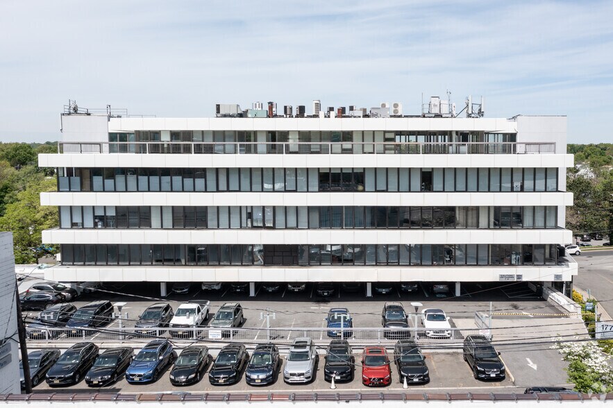 177 N Dean St, Englewood, NJ à louer - Photo du bâtiment - Image 2 de 8