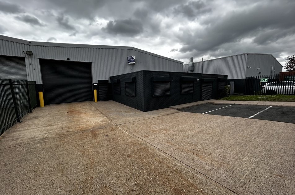 Spring Rd, Smethwick à louer Photo du bâtiment- Image 1 de 3