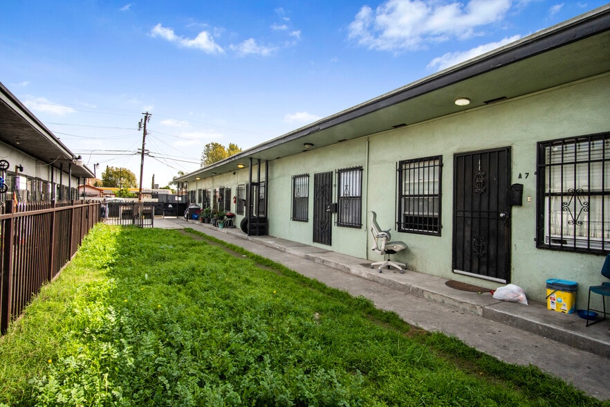 15412 S Atlantic Ave, Compton, CA à vendre - Photo principale - Image 1 de 13