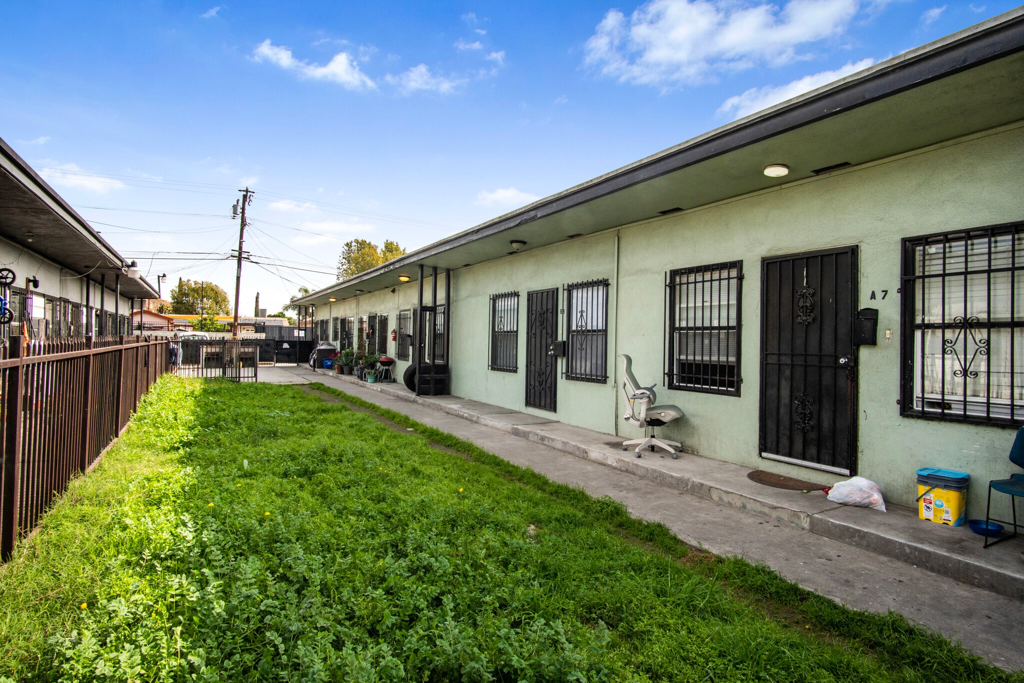 5-Building Portfolio portfolio of 5 properties for sale on LoopNet.ca Building Photo- Image 1 of 6