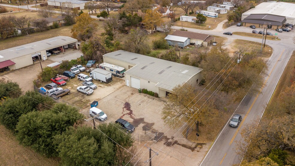 820 Turner Way, Mansfield, TX à louer - Photo du bâtiment - Image 2 de 17