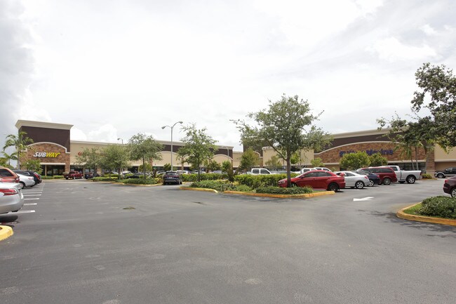 Plus de détails pour 800-898 N Federal Hwy, Pompano Beach, FL - Bureau/Commerce de détail, Commerce de détail à louer