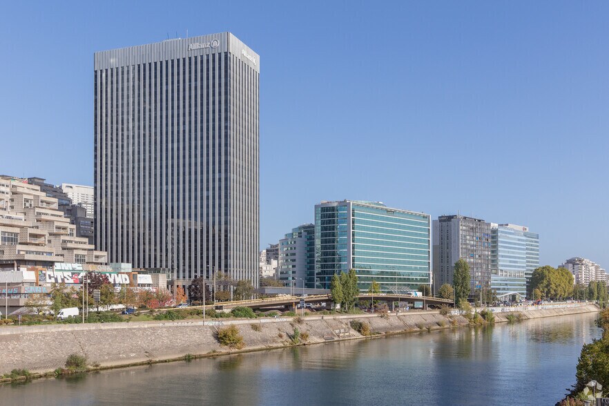 17 Quai Du Président Paul Doumer, Courbevoie à louer - Photo du bâtiment - Image 3 de 9