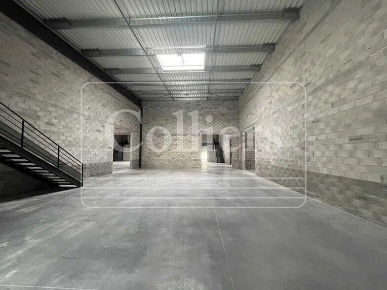 Flex dans Manosque à louer - Photo du bâtiment - Image 1 de 12