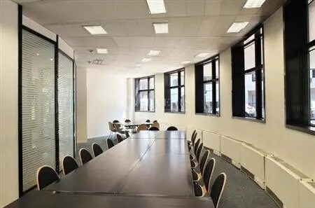 Bureau dans Levallois-Perret à louer - Photo intérieure - Image 3 de 4