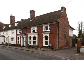 Plus de détails pour 4 Upper Bridge St, Wye - Services hôteliers à vendre