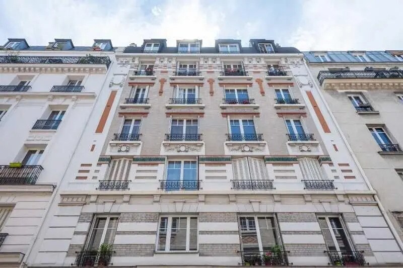 Bureau dans Paris à vendre - Photo du bâtiment - Image 1 de 11