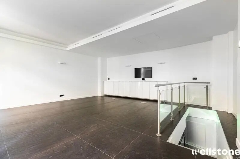 Bureau dans Paris à vendre - Photo du bâtiment - Image 2 de 11