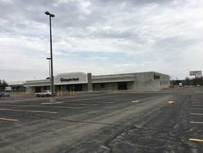 8336 Springboro Pike, Miamisburg, OH for lease Building Photo- Image 1 of 3