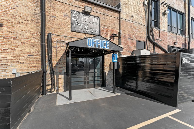 950 S White River Parkway West Dr, Indianapolis, IN for lease - Building Photo - Image 3 of 5