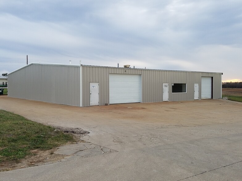 1569 Commercial Park Rd, Wahoo, NE for sale - Building Photo - Image 1 of 1