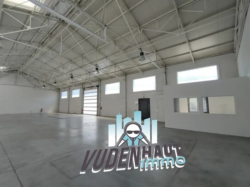 Flex in Toulouse for lease Building Photo- Image 1 of 10