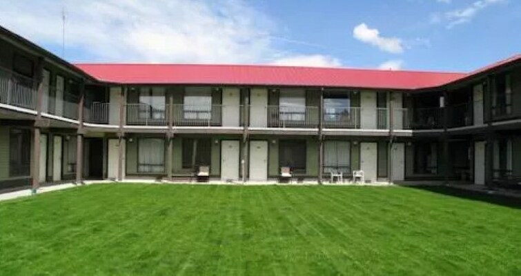 19 Apex Dr, Logan Lake, BC for sale Primary Photo- Image 1 of 1