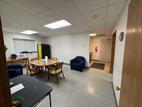 328 Corporal Roger Snedden dr, Boone, IA for lease Interior Photo- Image 2 of 8