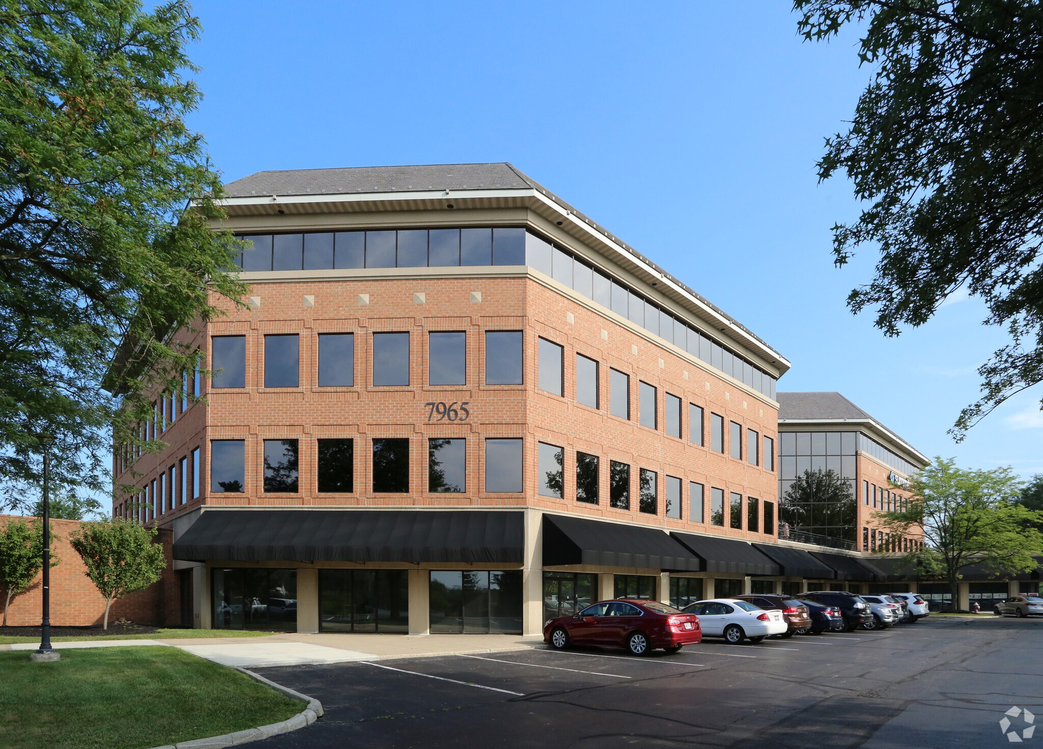 7965 N High St, Columbus, OH à louer Photo principale- Image 1 de 29