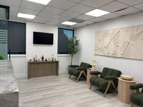 240 S La Cienega Blvd, Beverly Hills, CA à louer - Vidéo sur l’inscription commerciale 
