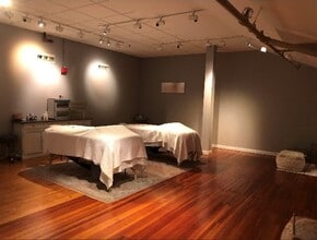 1111 W 39th St, Kansas City, MO for lease Interior Photo- Image 2 of 3