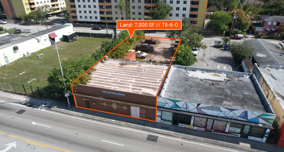 5621 NW 7th Ave, Miami, FL à vendre - Photo du bâtiment - Image 2 de 4
