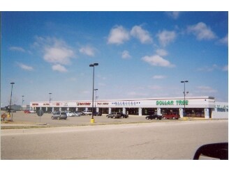 215 Saint Robert Blvd, Saint Robert, MO à louer - Photo du bâtiment - Image 2 de 29