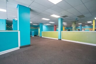 6327 Woodland Ave, Philadelphia, PA for lease Interior Photo- Image 2 of 4
