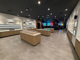 Plus de détails pour 2301 Newport Blvd, Costa Mesa, CA - Commerce de détail à louer