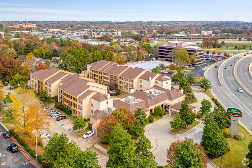 10900 Financial Centre Pky, Little Rock, AR à vendre - Photo principale - Image 1 de 1