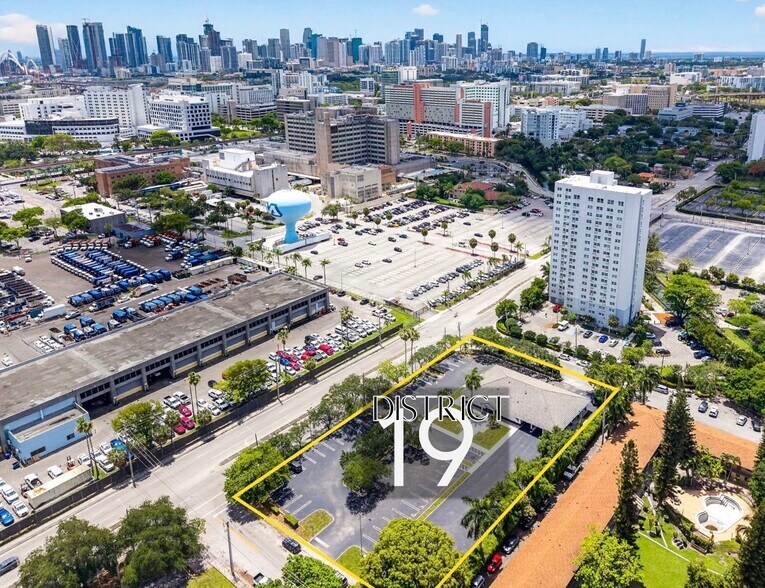 1902 NW 14th Ave, Miami, FL à vendre - Photo du bâtiment - Image 2 de 27