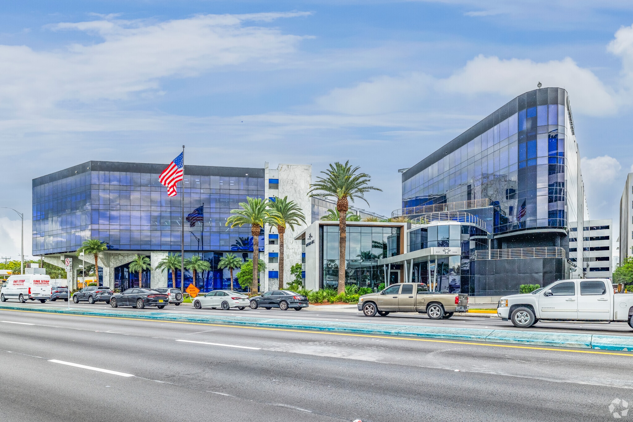 780-782 NW 42nd Ave, Miami, FL for lease Primary Photo- Image 1 of 26