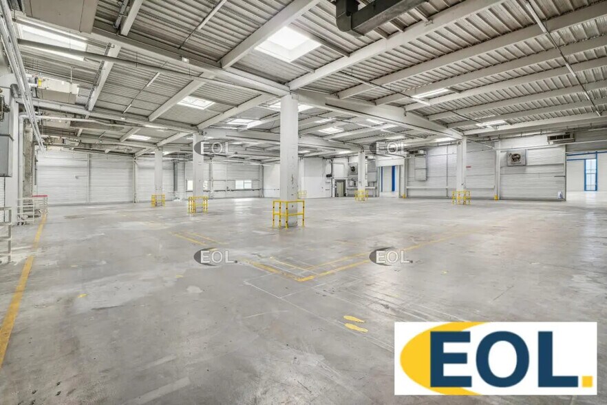 Industriel dans Le Blanc-Mesnil à louer - Photo intérieure - Image 3 de 8