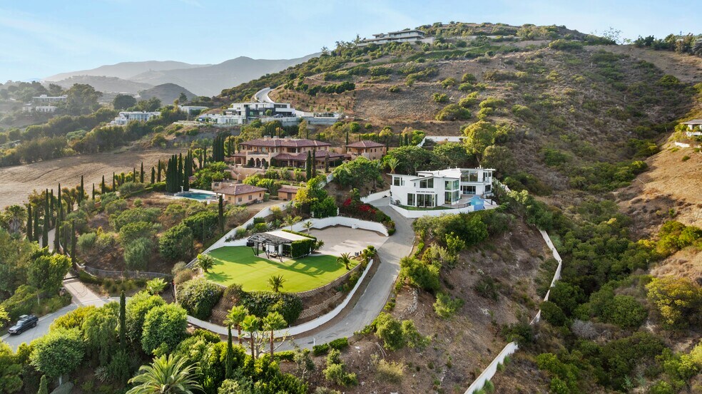 6380 Meadows Ct, Malibu, CA à louer - Aérien - Image 2 de 37