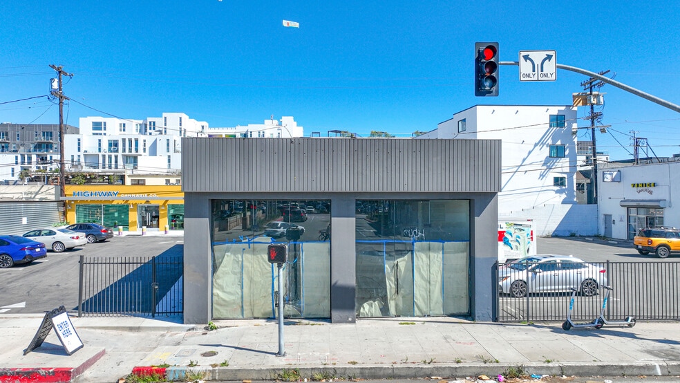 13452 Washington Blvd, Marina Del Rey, CA à louer - Photo principale - Image 1 de 24