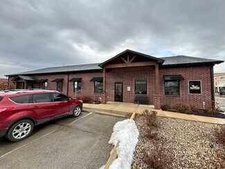 Plus de détails pour 1527 Main St, Elwood, IN - Bureau à vendre