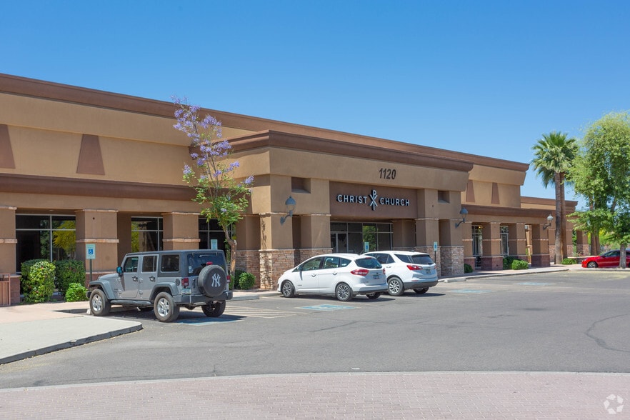 1110-1166 S Gilbert Rd, Gilbert, AZ for lease - Building Photo - Image 2 of 7