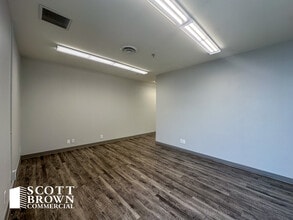 101 S Locust St, Denton, TX for lease Interior Photo- Image 2 of 4