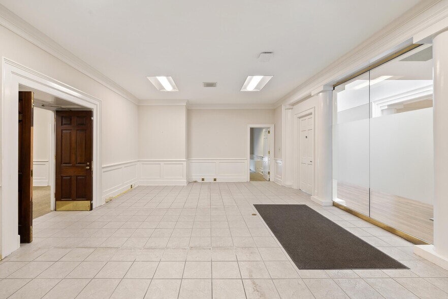 16 Broad St, Charleston, SC à louer - Hall d’entrée - Image 3 de 8