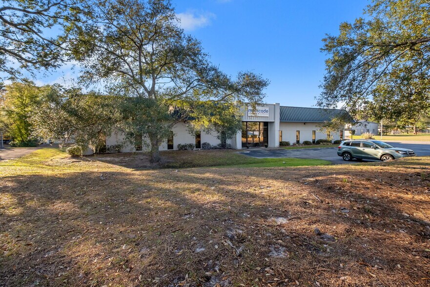 1700 Capital Cir SW, Tallahassee, FL à vendre - Photo du bâtiment - Image 3 de 17