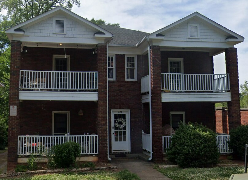 525 Oakland Ave, Charlotte, NC à vendre - Photo du bâtiment - Image 1 de 1