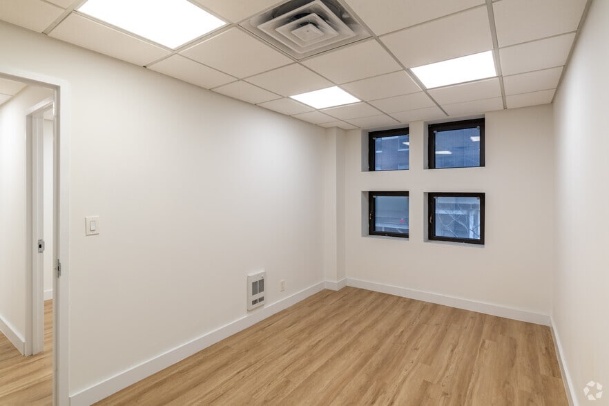 345 E 37th St, New York, NY for lease - Interior Photo - Image 3 of 16