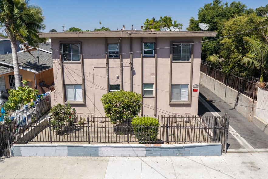 1433 E 61st St, Los Angeles, CA for sale - Primary Photo - Image 1 of 36