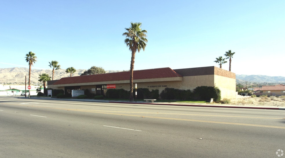 13550-13570 Palm Dr, Desert Hot Springs, CA à louer - Photo du bâtiment - Image 1 de 20