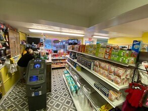 122 N Main St, Norwich, CT à louer Photo du bâtiment- Image 2 de 12