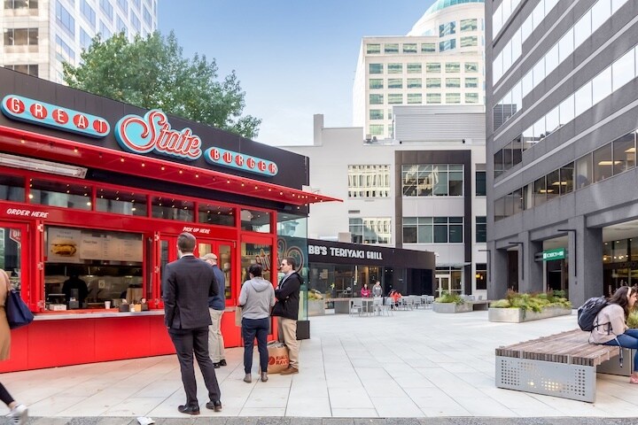 1111 3rd Ave, Seattle, WA à louer - Photo du bâtiment - Image 3 de 6