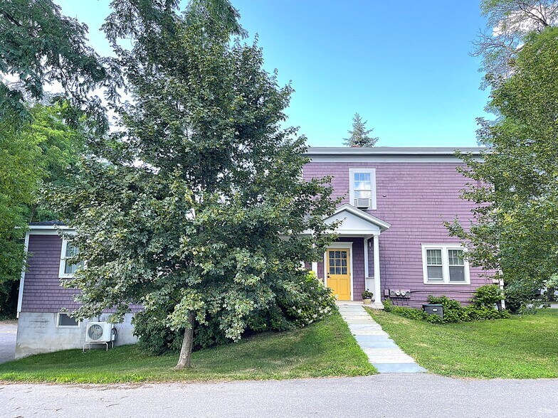 205 Brooklea Dr, Fayetteville, NY à vendre - Photo du bâtiment - Image 2 de 45