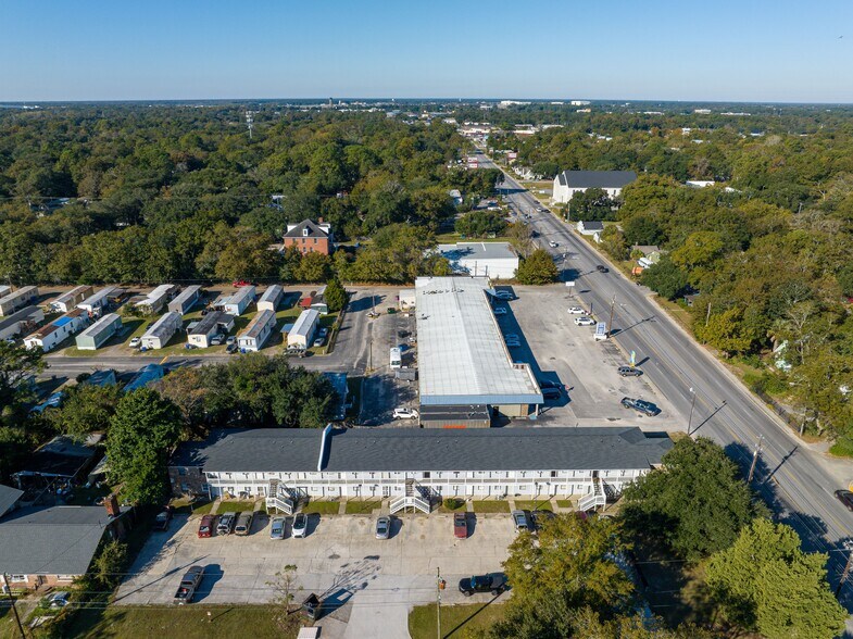 1441 Remount Rd, Charleston, SC à vendre - Photo du bâtiment - Image 3 de 6