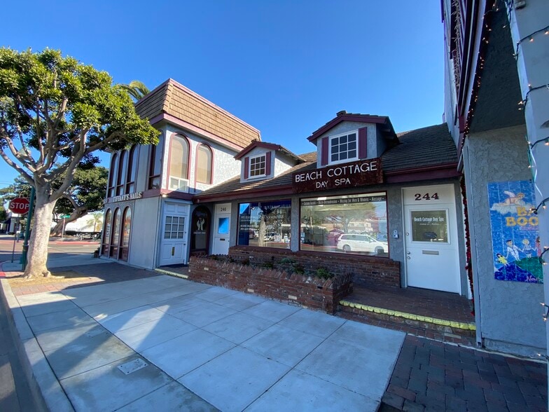 244-246 Main St, Seal Beach, CA for lease - Building Photo - Image 1 of 10
