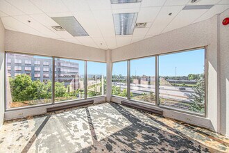 1223 Michael St, Gloucester, ON à louer Photo intérieure- Image 2 de 12