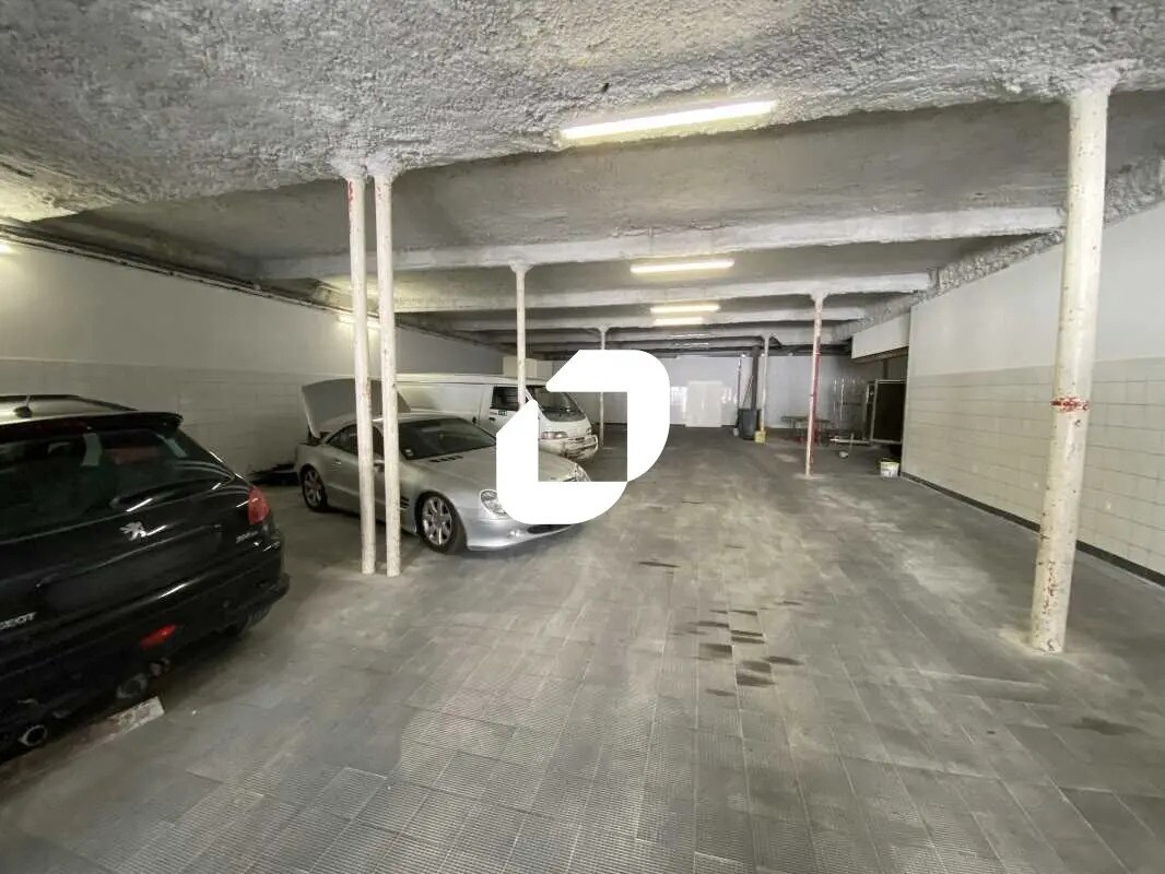 Flex dans Bordeaux à louer Photo du bâtiment- Image 1 de 12