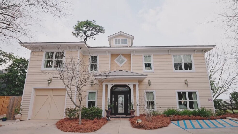 202 S Mobile St, Fairhope, AL à vendre - Vidéo sur l’inscription commerciale - Image 2 de 93